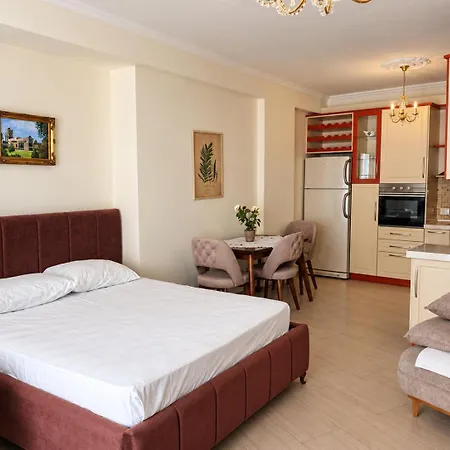 Studio, 3 Min To Skanderbeg Appartement Tirana